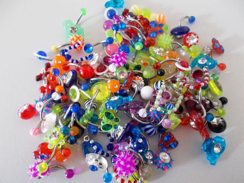 14381 Bauchnabelpiercing mit Acryl-Aufsätzen (Preis je Stück)
