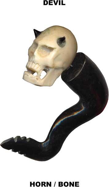p3635_3 Fake Piercing Expander Totenkopf Büffelhorn Dehnungssichel Claw